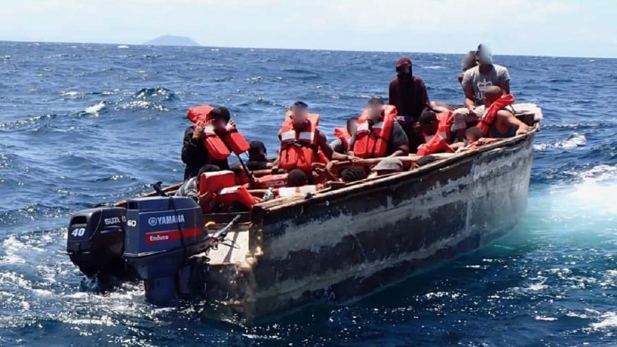 Prisión de Bahamas está desbordada por aumento de llegada de inmigrantes, incluidos haitianos Prisión de Bahamas está desbordada por aumento de llegada de inmigrantes, incluidos haitianos