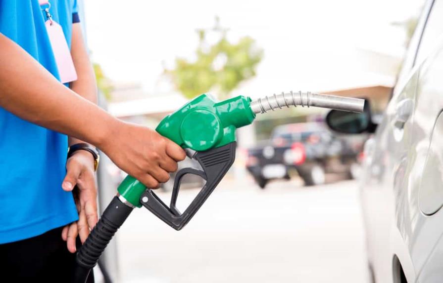 Otra vez el gobierno congela los precios de todos los combustibles