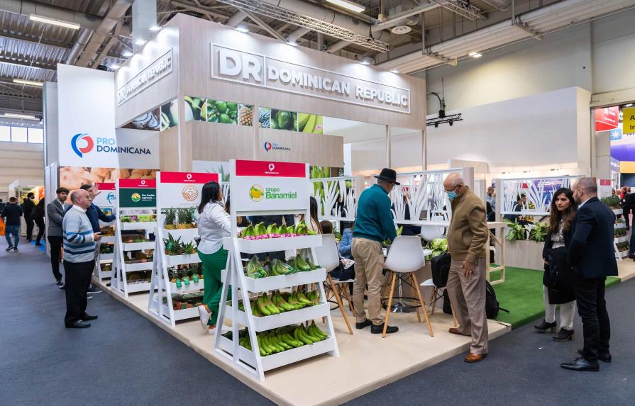 Dominicana cierra con acuerdos de compras en Fruit Logistica 2022 en Berlín Dominicana cierra con acuerdos de compras en Fruit Logistica 2022 en Berlín