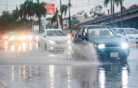 Hay ocho provincias en alerta por lluvias; piden precaución a conductores