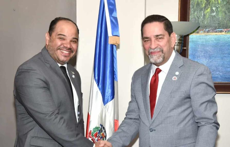 Servicios del Defensor del Pueblo llegan al consulado dominicano en Nueva York Servicios del Defensor del Pueblo llegan al consulado dominicano en Nueva York