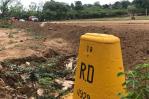 Dueños de terrenos mantienen detenida la construcción de verja fronteriza en Dajabón