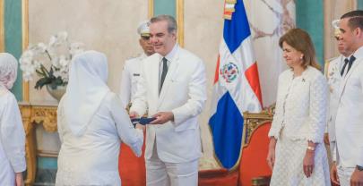 Embajadores de ocho países presentan credenciales al presidente Luis Abinader
