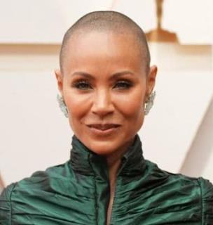 Jada Pinkett Smith afirma que su familia se está curando tras bofetada de Will Smith