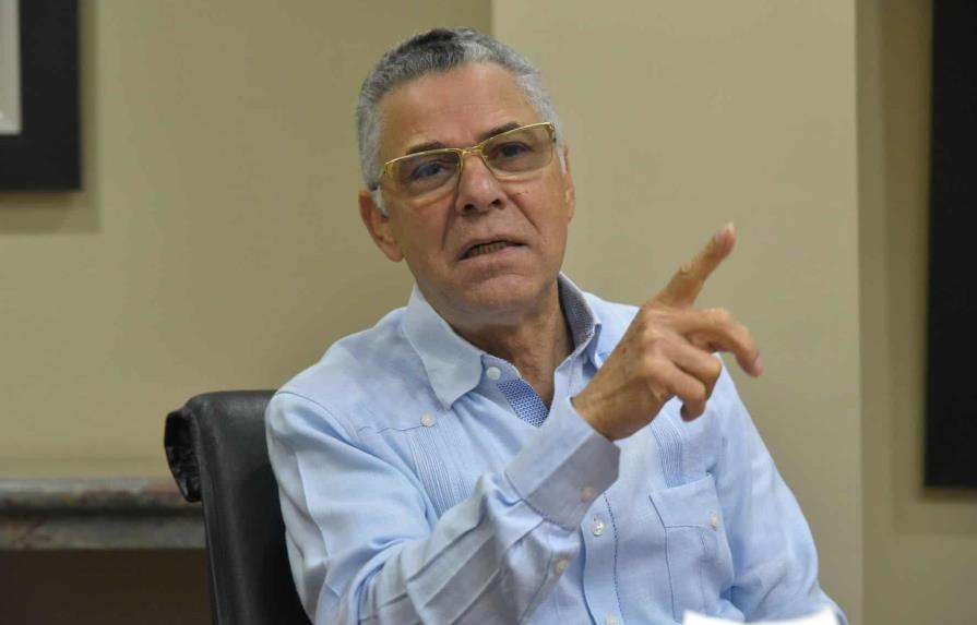 Manuel Jiménez revela trabaja plan para cobrar la basura por medio de la factura eléctrica Manuel Jiménez revela trabaja plan para cobrar la basura por medio de la factura eléctrica