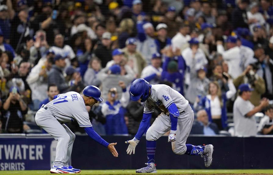 VÍDEO | Betts y Muncy jonronean, Dodgers ganan por 10ma vez a Padres VÍDEO | Betts y Muncy jonronean, Dodgers ganan por 10ma vez a Padres