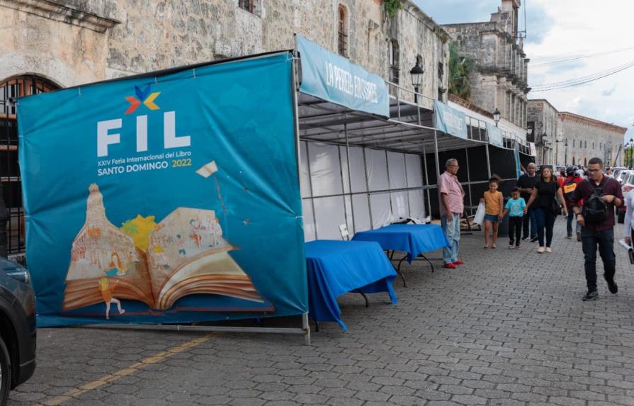 Feria del Libro inicia con más del 80% de los stands ausentes Feria del Libro inicia con más del 80% de los stands ausentes