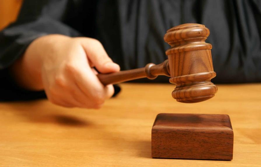 Condenan a tres hombres a 10 y 5 años de prisión por violencia intrafamiliar en SPM Condenan a tres hombres a 10 y 5 años de prisión por violencia intrafamiliar en SPM