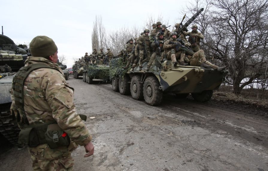 EEUU envía artillería a Ucrania para destruir el poder armamentístico ruso