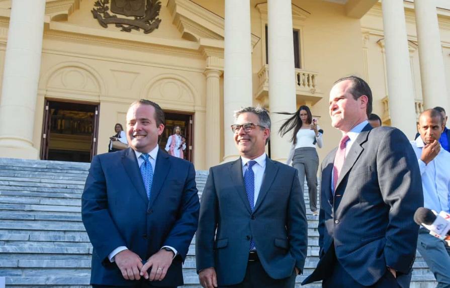 Presidente Abinader pasa balance a proyectos y economía con director del BID Presidente Abinader pasa balance a proyectos y economía con director del BID