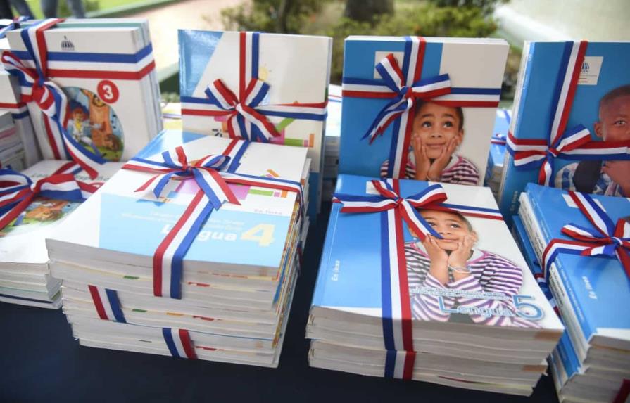 Comienza licitación de libros de texto de secundaria para próximo año escolar Comienza licitación de libros de texto de secundaria para próximo año escolar