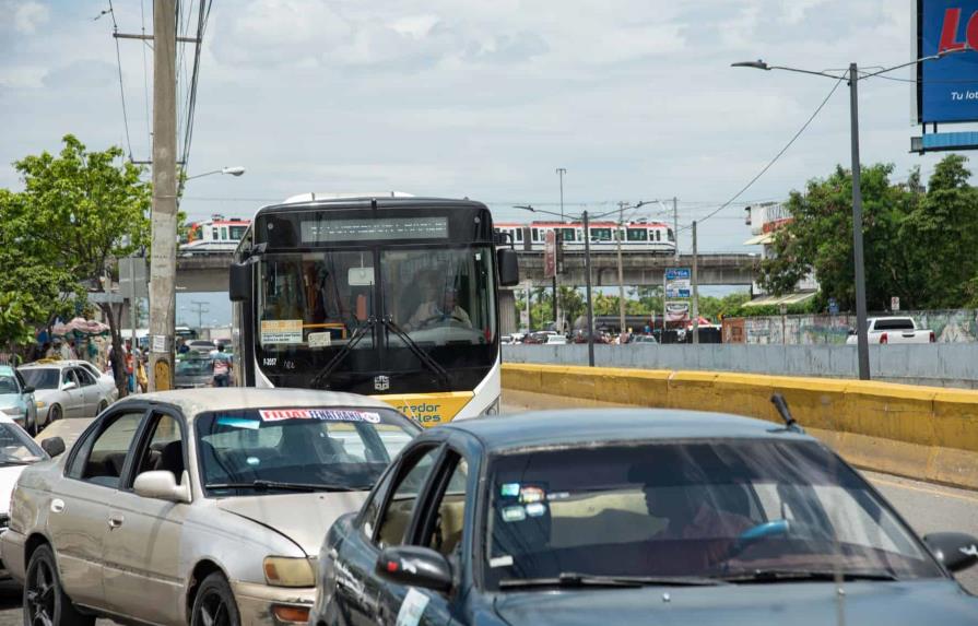 Lucha de intereses en el transporte de pasajeros en República Dominicana Lucha de intereses en el transporte de pasajeros en República Dominicana