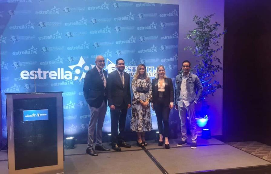 Estrella 90 anuncia programa “Estrellas de la opinión” con elenco tuitero Estrella 90 anuncia programa “Estrellas de la opinión” con elenco tuitero