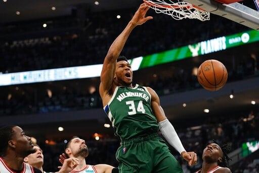 Bucks supera a Bulls y avanza a las semifinales del Este Bucks supera a Bulls y avanza a las semifinales del Este