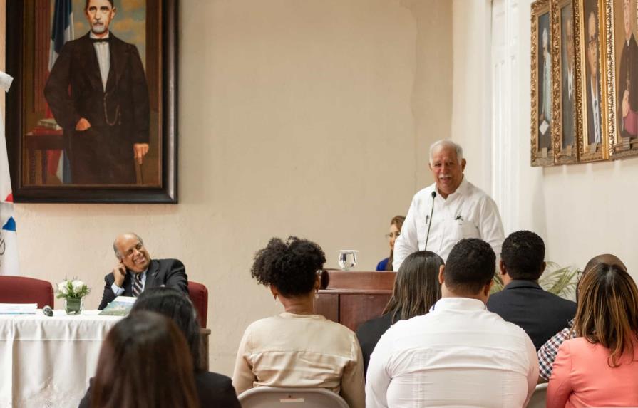 Instituto de Migración presenta segunda revista Estudios Migratorios Instituto de Migración presenta segunda revista Estudios Migratorios