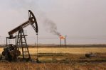 El petróleo de Texas baja un 2.6 % y cierra en 102.41 dólares el barril
