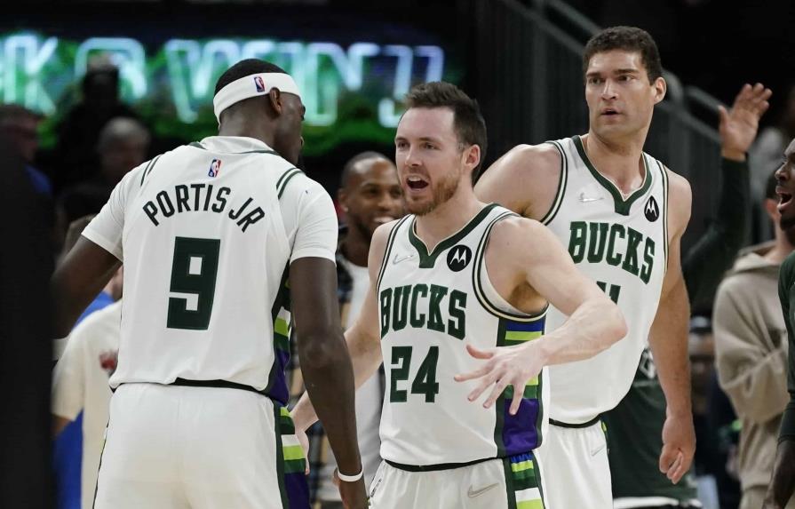 Bucks superan a Celtics tras último segundo de locura