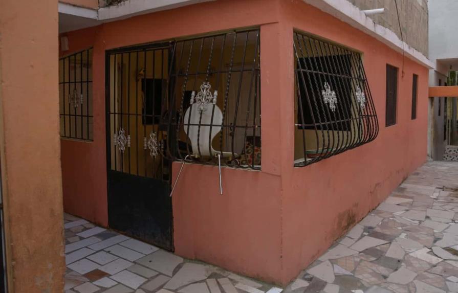 Mujer que mató a chino en ferretería aún sigue huyendo Mujer que mató a chino en ferretería aún sigue huyendo