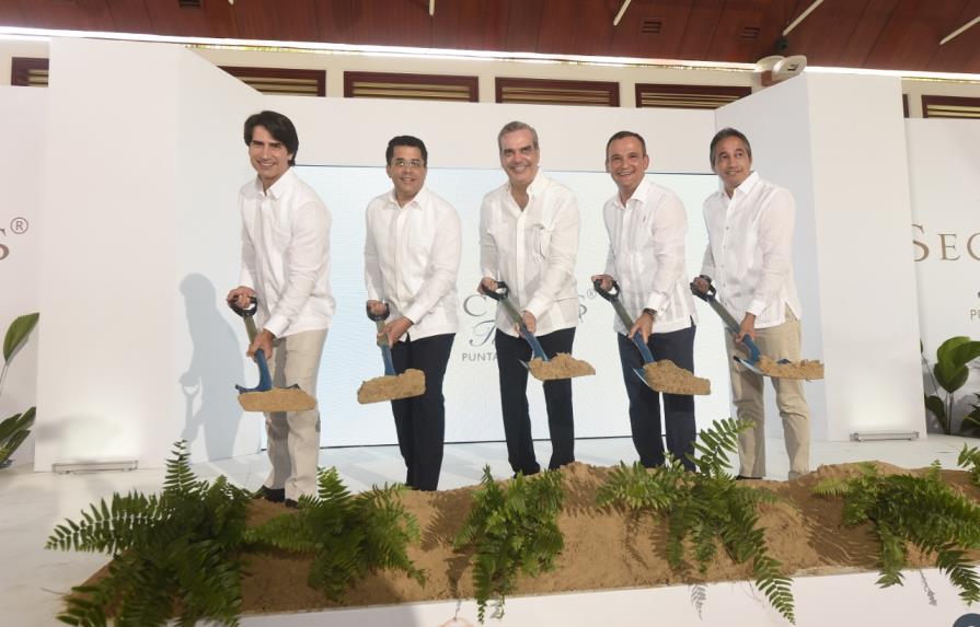 Presidente da primer palazo para la construcción del hotel de lujo Secrets Tides Punta Cana Resort & Spa Presidente da primer palazo para la construcción del hotel de lujo Secrets Tides Punta Cana Resort & Spa