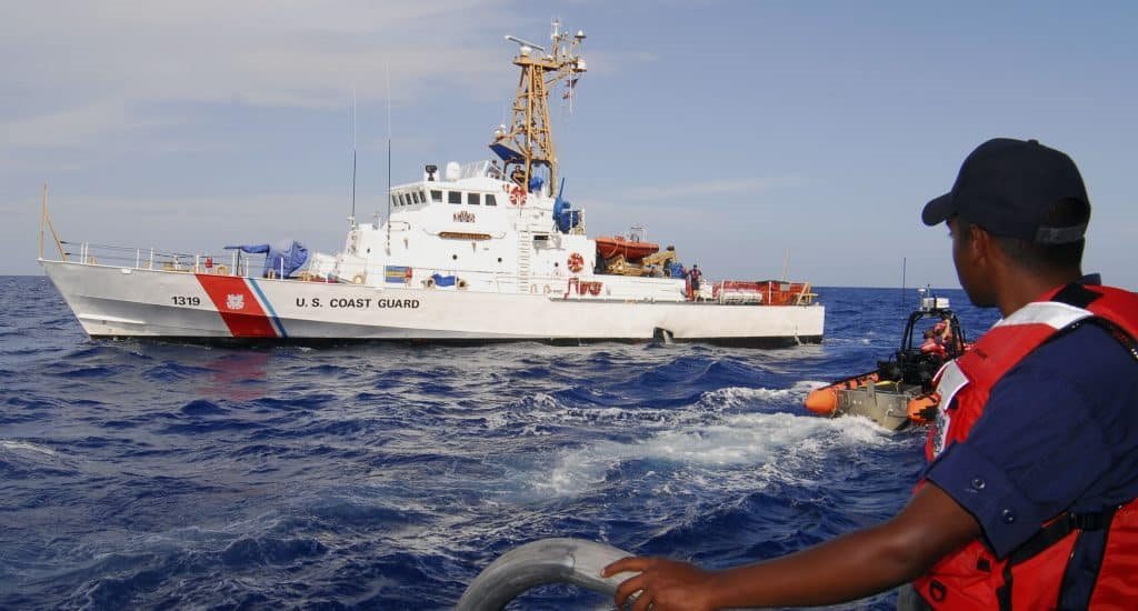 Repatrían desde Puerto Rico a 44 dominicanos interceptados en Canal de la Mona Repatrían desde Puerto Rico a 44 dominicanos interceptados en Canal de la Mona