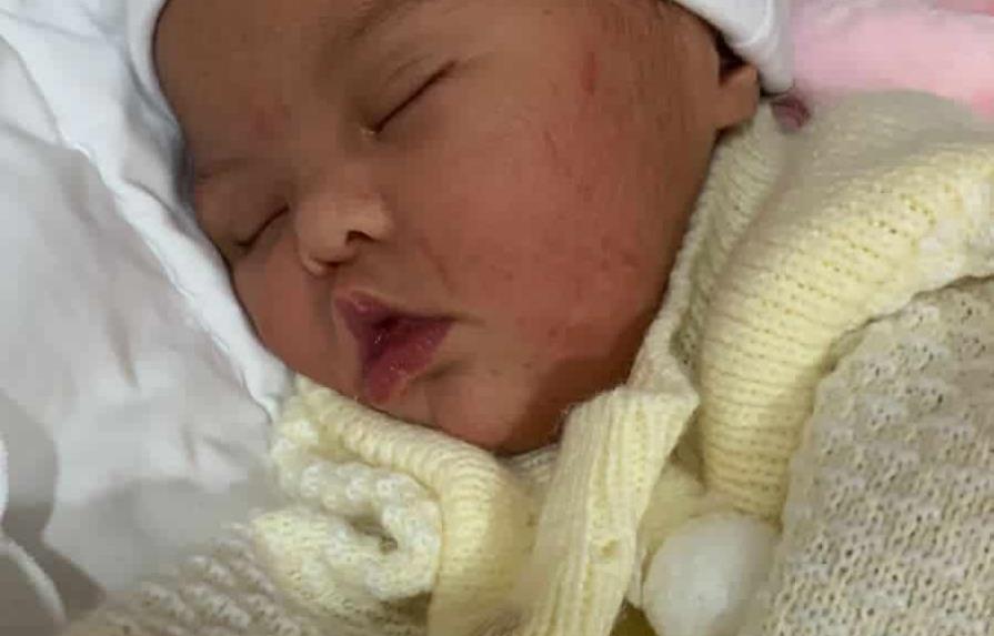 Padres de niña recién nacida buscan ayuda para costear operación de corazón abierto Padres de niña recién nacida buscan ayuda para costear operación de corazón abierto