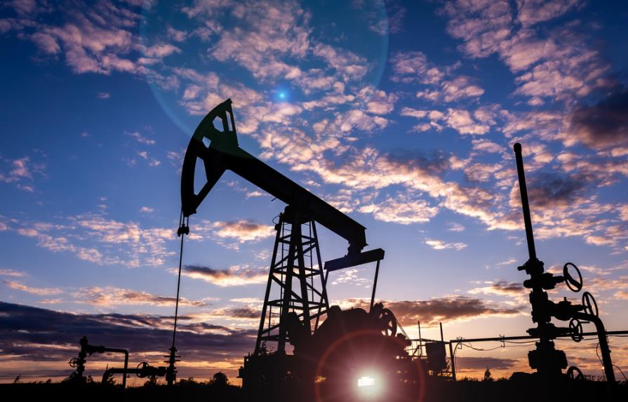 El petróleo de Texas cierra con un alza del 4.1 %, hasta US$110.49 El petróleo de Texas cierra con un alza del 4.1 %, hasta US$110.49
