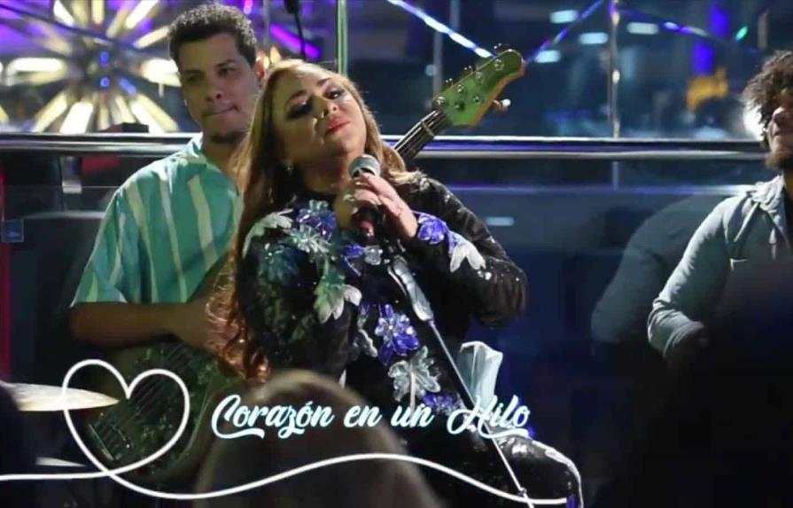 Con el corazón en un hilo, la nueva canción de Jackeline Estévez Con el corazón en un hilo, la nueva canción de Jackeline Estévez