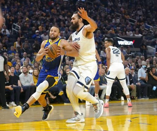 Curry y Thompson conducen a Warriors a la final del Oeste Curry y Thompson conducen a Warriors a la final del Oeste