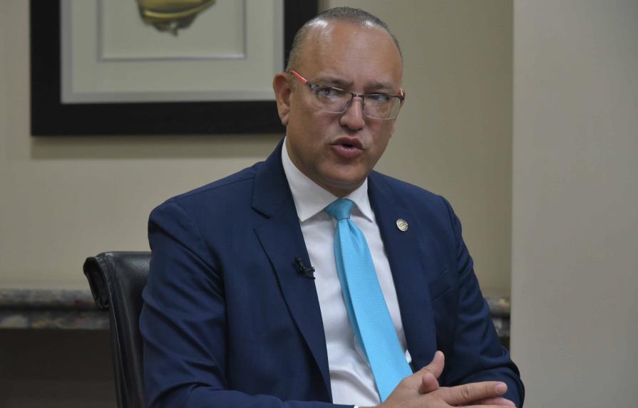 Ulises Rodríguez: “Antes aquí se importaba todo, hasta los papelitos bonitos” Ulises Rodríguez: “Antes aquí se importaba todo, hasta los papelitos bonitos”