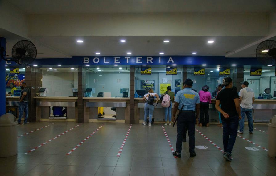 El transporte de pasajeros hacia Haití sigue suspendido El transporte de pasajeros hacia Haití sigue suspendido
