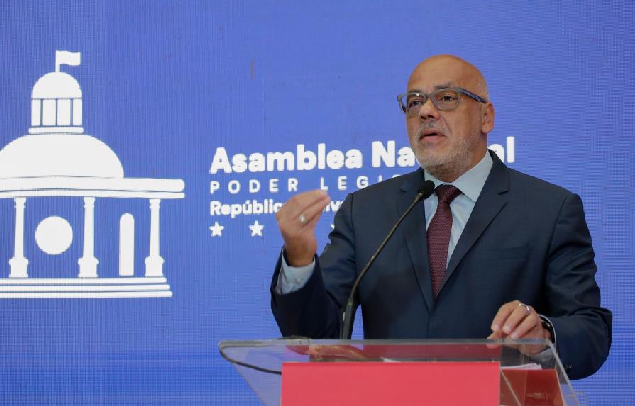 Chavismo y oposición, reunidos tras anuncios de EEUU de suavizar sanciones Chavismo y oposición, reunidos tras anuncios de EEUU de suavizar sanciones