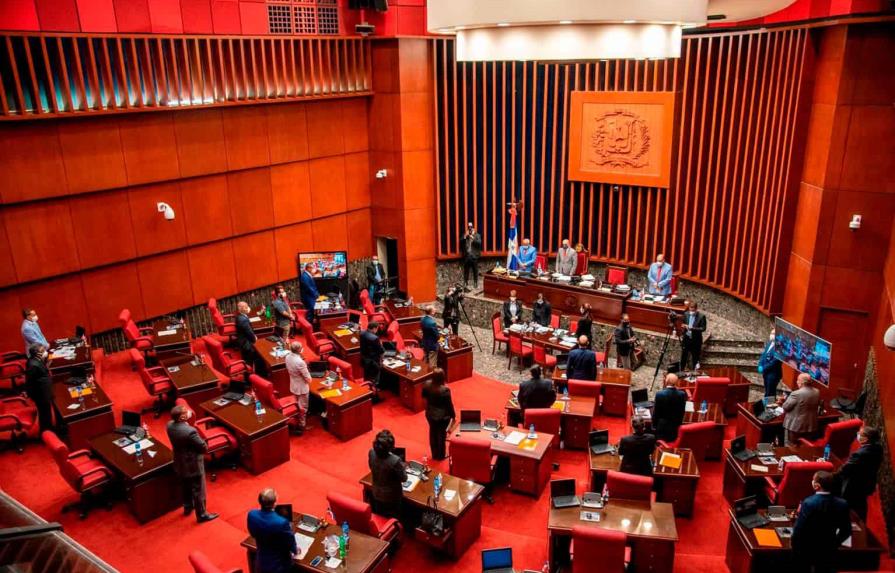 Senado aprueba proyecto que devuelve el Itbis a los turistas no residentes en RD Senado aprueba proyecto que devuelve el Itbis a los turistas no residentes en RD