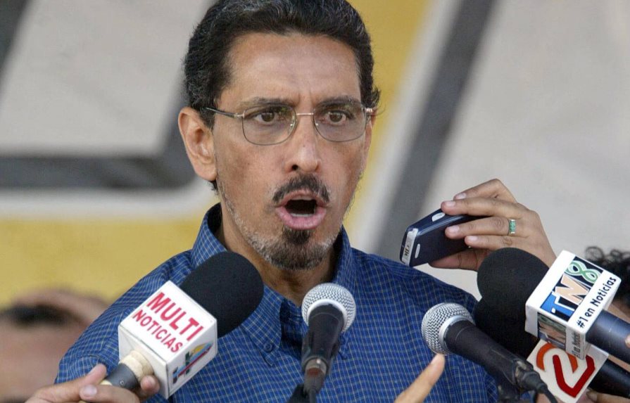 Juez otorga casa por cárcel a exvicecanciller de Nicaragua Víctor Hugo Tinoco Juez otorga casa por cárcel a exvicecanciller de Nicaragua Víctor Hugo Tinoco