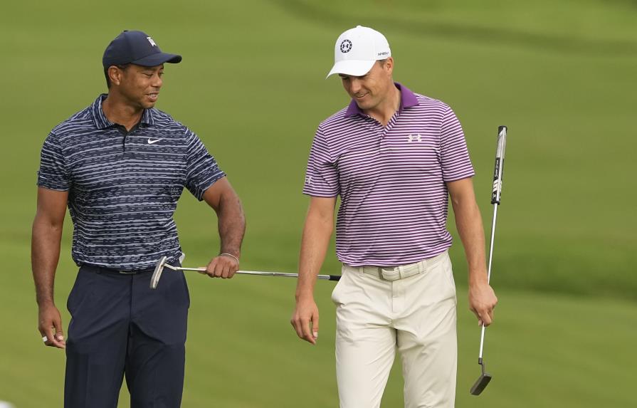 Tiger Woods arranca con un birdie su participación en el Campeonato de la PGA Tiger Woods arranca con un birdie su participación en el Campeonato de la PGA
