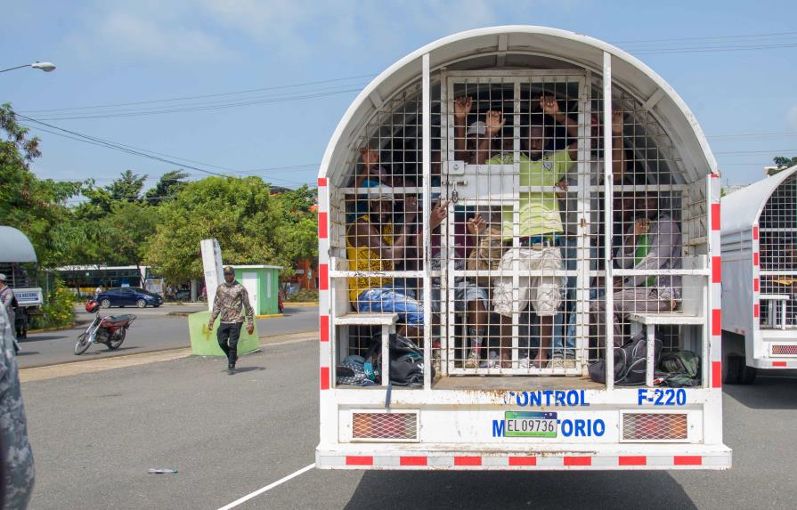 Detienen a 385 inmigrantes haitianos en operativo Ciudad Juan Bosch