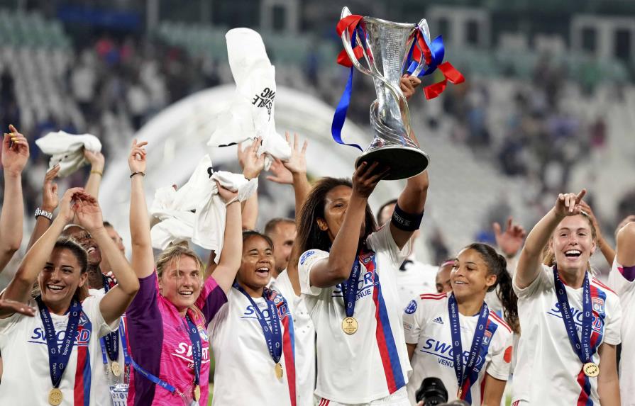 Lyon obtiene cetro de Champions femenina; vence a Barcelona Lyon obtiene cetro de Champions femenina; vence a Barcelona