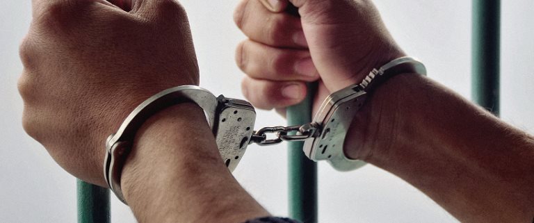 Tres condenados a 18 años de cárcel por fraude con fórmula infantil en EE.UU. Tres condenados a 18 años de cárcel por fraude con fórmula infantil en EE.UU.