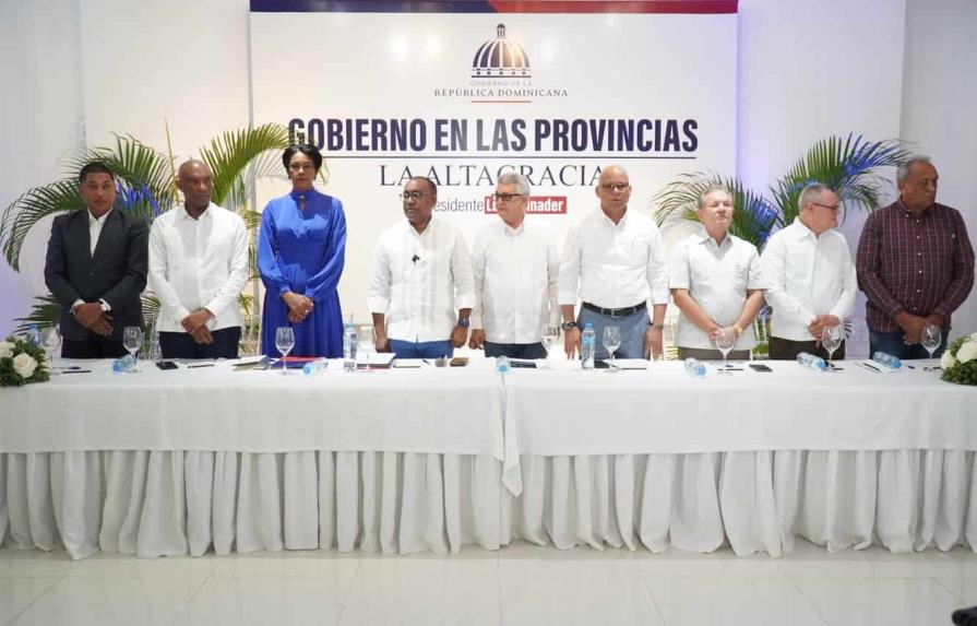 Funcionarios exhiben inversiones durante el “Gobierno de las provincias” en La Altagracia Funcionarios exhiben inversiones durante el “Gobierno de las provincias” en La Altagracia
