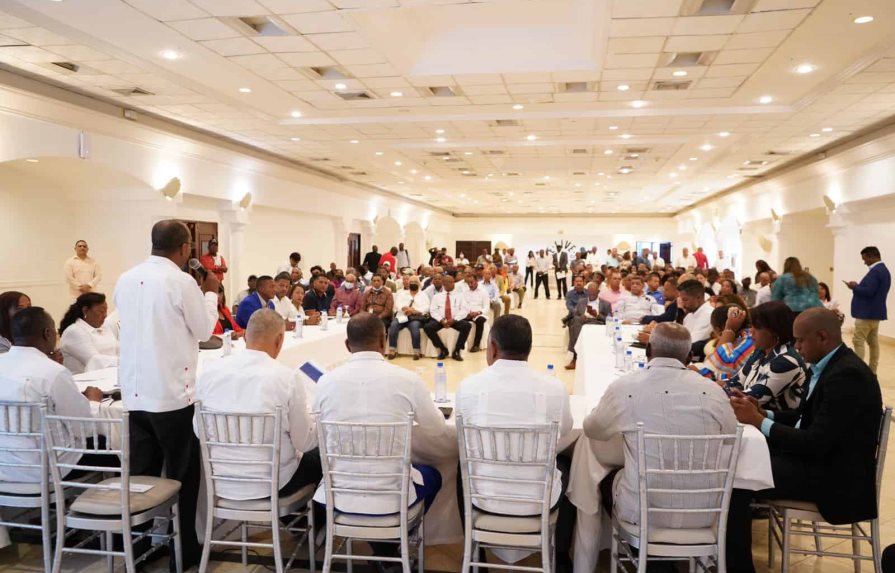 Director de la Omsa conversa sobre las ejecutorias del Gobierno en Boca Chica Director de la Omsa conversa sobre las ejecutorias del Gobierno en Boca Chica
