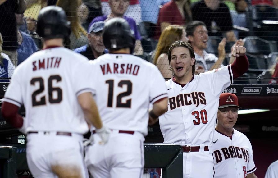 VÍDEO | Smith y Walker empañan el regreso de Greinke a Arizona VÍDEO | Smith y Walker empañan el regreso de Greinke a Arizona