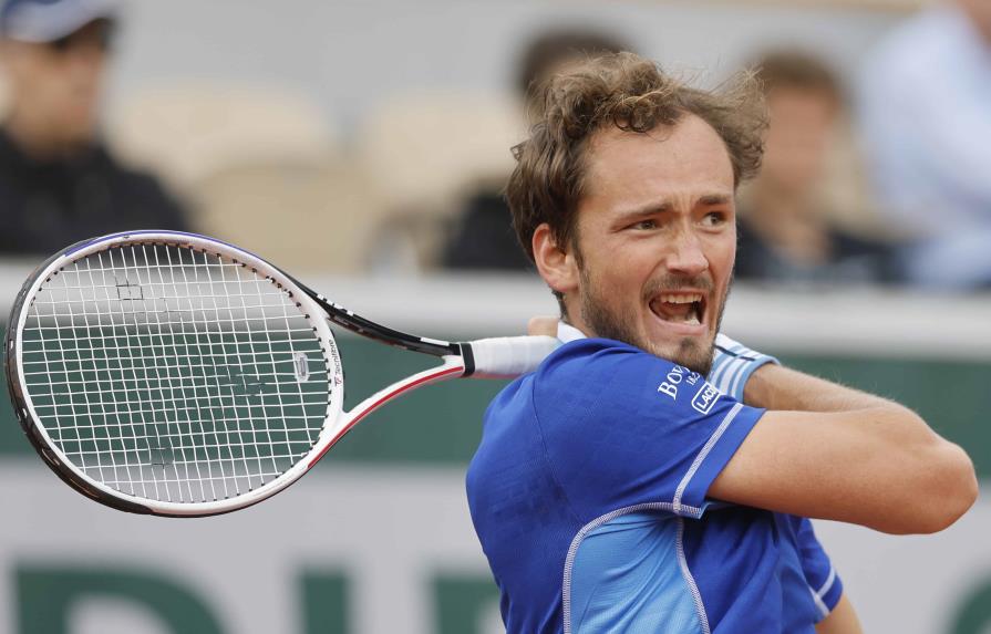 Medvedev: extraño que pueda ser número 1 sin jugar Wimbledon Medvedev: extraño que pueda ser número 1 sin jugar Wimbledon
