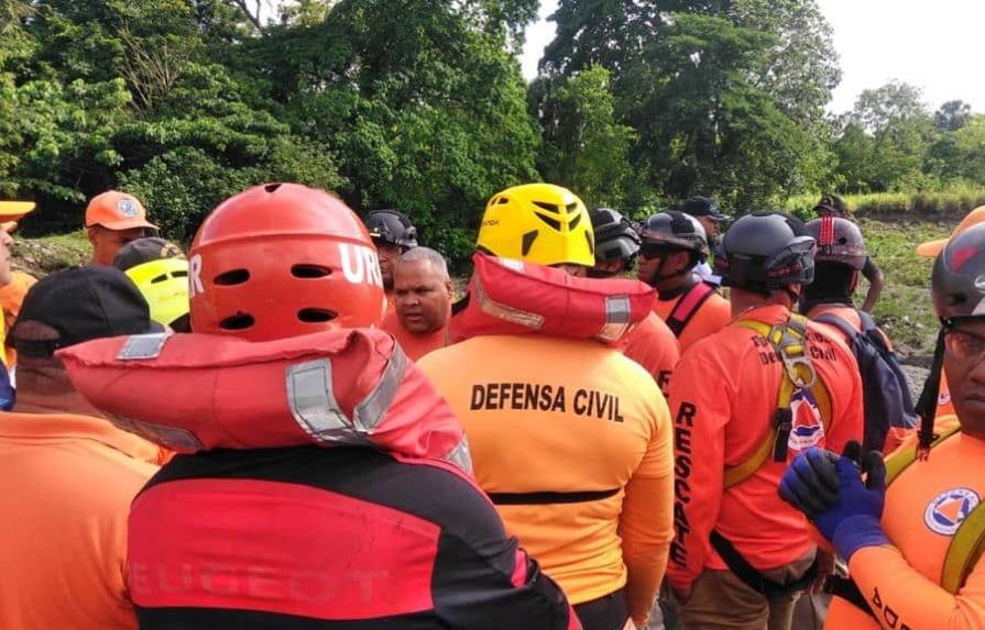 Un joven muerto y su acompañante desaparecida tras ser arrastrados por río en La Vega Un joven muerto y su acompañante desaparecida tras ser arrastrados por río en La Vega