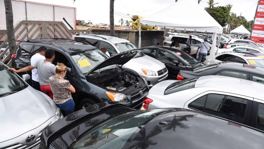 La mitad de los vehículos importados al país son yipetas