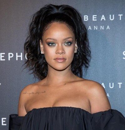 Una mujer dispara 10 veces a la casa de Rihanna en Los Ángeles mientras ella estaba dentro