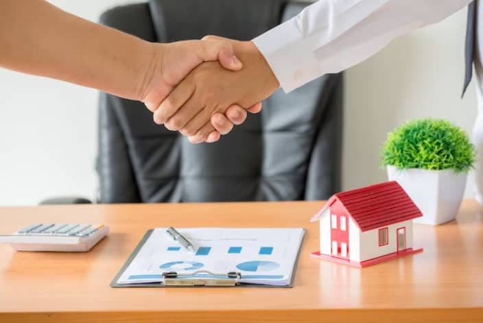 Proyecto de ley obligaría a agentes inmobiliarios a operar con licencia en RD Proyecto de ley obligaría a agentes inmobiliarios a operar con licencia en RD