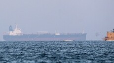 El brent se dispara más de 4 %, hasta 102 dólares, tras el cese de exportaciones de China