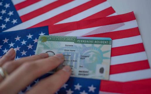 ¿Por qué EE. UU. suspendió las citas para visas de inmigrante a nivel mundial?