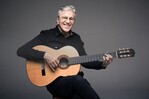 Caetano Veloso honra en Madrid sus 60 años de leyenda