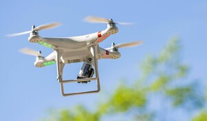 Pekín prohíbe la tenencia de drones después de accidente aéreo que cuestionó su blindaje