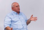 Fadul, cuestionado por sus títulos, prepara estudios sobre su método para el autismo